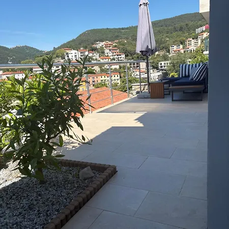 Mirella 1 