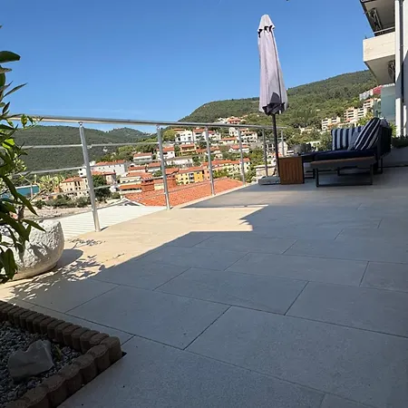 Mirella 1 