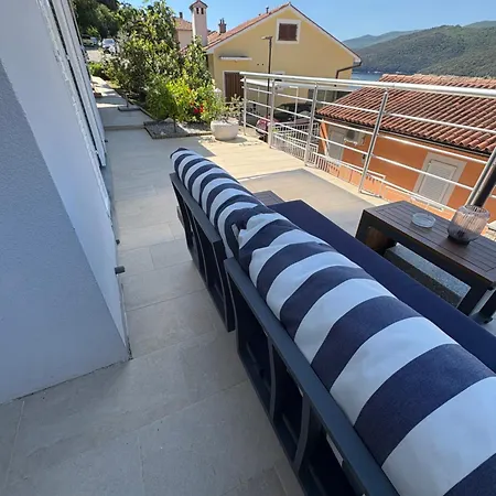 Apartment Mirella 1 